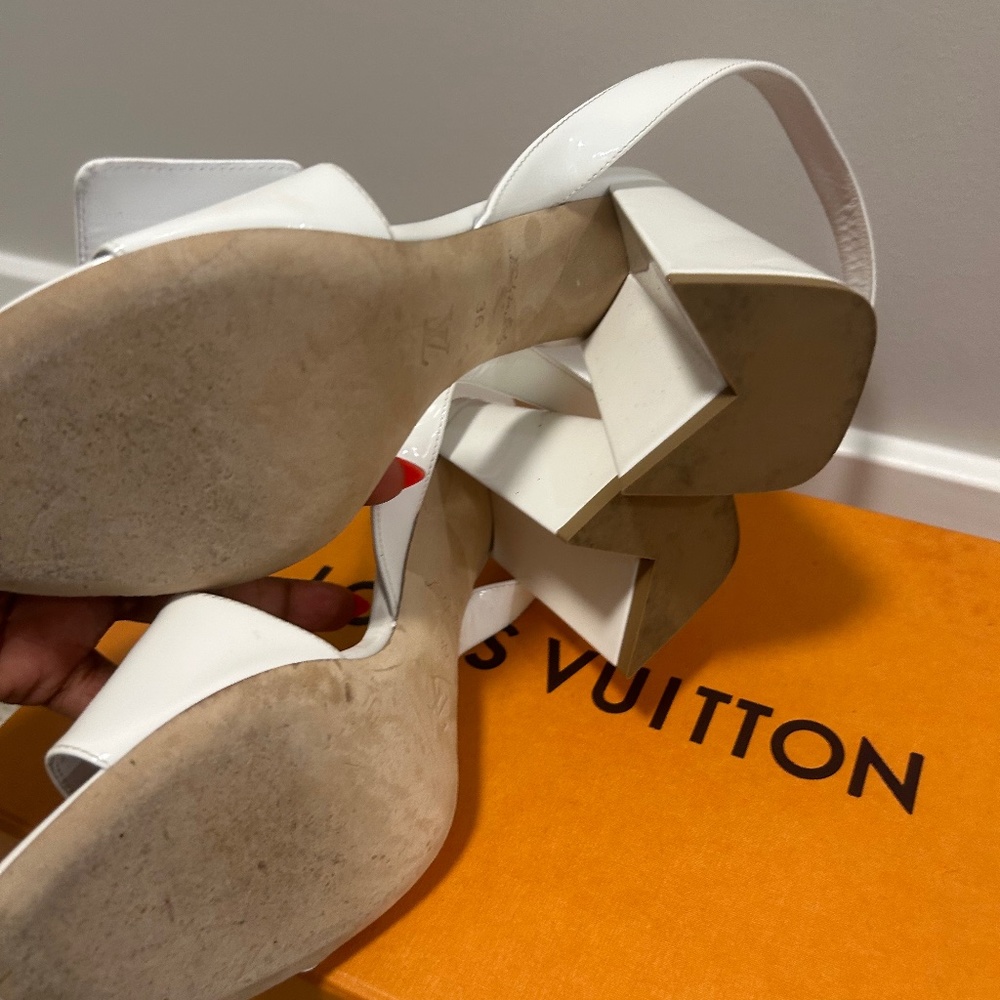 Louis Vuitton Snake Sandals 6 worn once